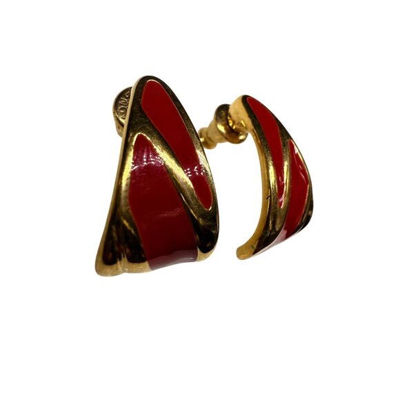 Vintage Monet Red Enamel Triangle Pierced Stud Earrings Gold Tone - Picture 2 of 4